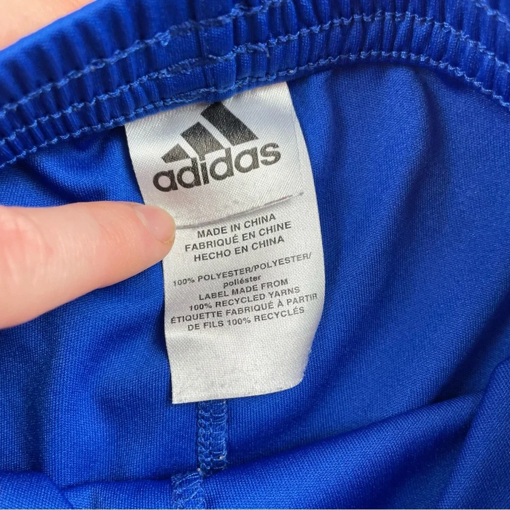 Adidas two-piece matching set short sleeve top and shorts with logo - Picture 4 of 5